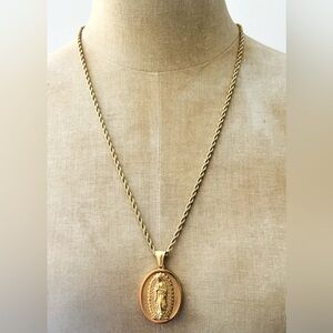 NWT Unisex Gold Christian Necklace